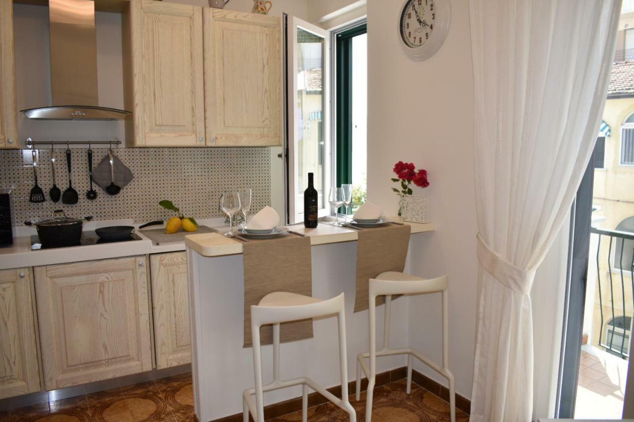 La Casa Di Zeffiro Apartment Maiori Luaran gambar